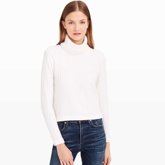 Ribbed Cropped Turtleneck Club Monaco 